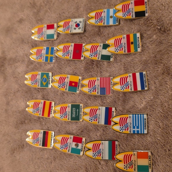 💥FALL SALE💥World Cup Flag Pins Collection